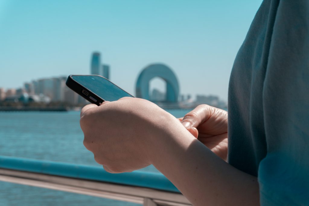 cruise cell phone plan comparison